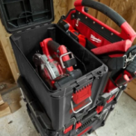 PACKOUT™-I KOMPAKTNE TÖÖRIISTAKAST